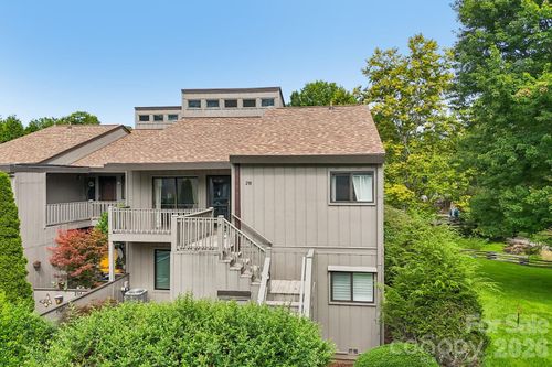 210 Juniper Ln, Laurel Park, NC, 28739-4170 | Card Image