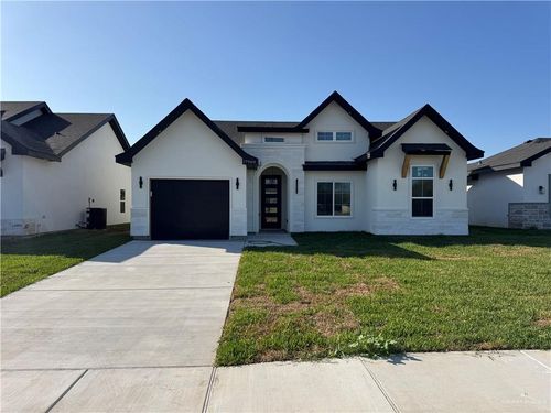 17960 Spruce St, Harlingen, TX, 78552-1451 | Card Image