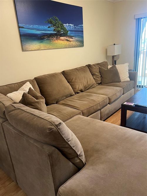 apt-222-900 River Reach Dr, Fort Lauderdale, FL, 33315-1166 | Card Image