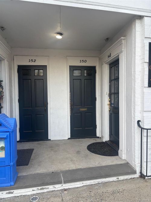 2-150 Plandome Rd, Manhasset, NY, 11030-2326 | Card Image