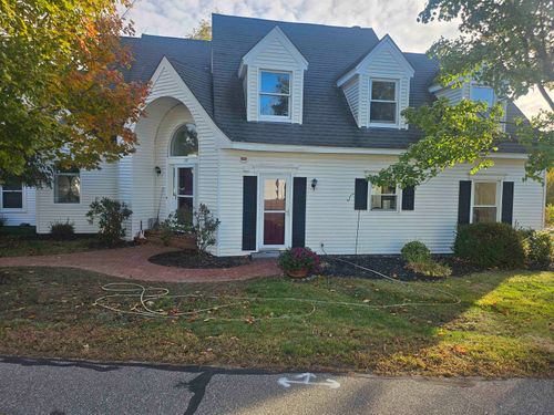 2-20 Trails End Dr, Laconia, NH, 03246-2092 | Card Image