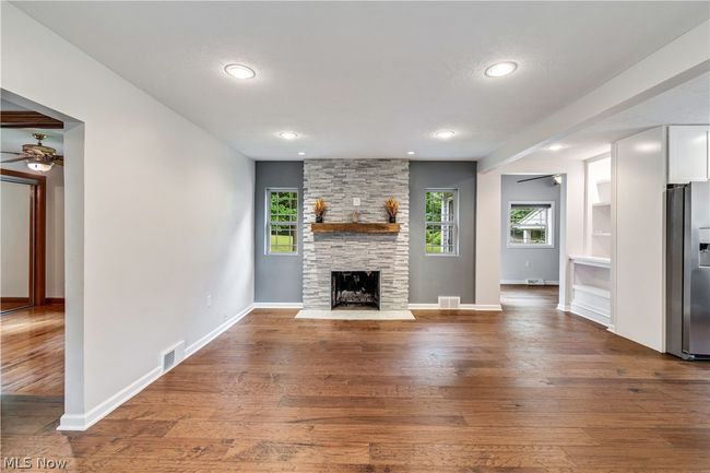 271 Wall Rd, House other with 3 bedrooms, 2 bathrooms and null parking in Doylestown OH | Image 4