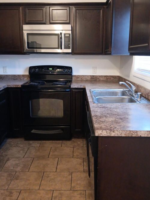 4-2002 Brooklyn Boulevard, Berea, KY, 40403 | Card Image