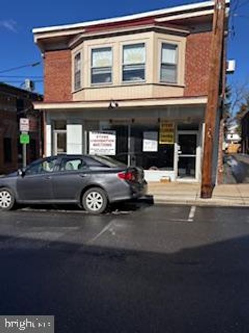 10 Coryell St, Lambertville, NJ, 08530-1701 | Card Image