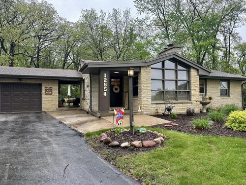12554 Knoll Road, Elm Grove, WI, 53122 | Card Image