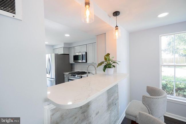 18 Regency Dr, Townhouse with 2 bedrooms, 3 bathrooms and null parking in Mount Holly NJ | Image 6