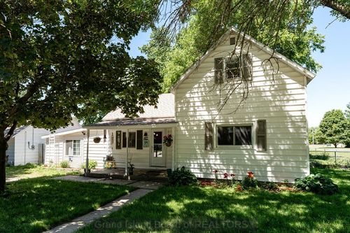 1204 11th Ave, Central City, NE, 68826-9768 | Card Image