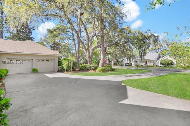 127 Moss Creek Dr, House other with 3 bedrooms, 3 bathrooms and null parking in Hilton Head Island SC | Image 6