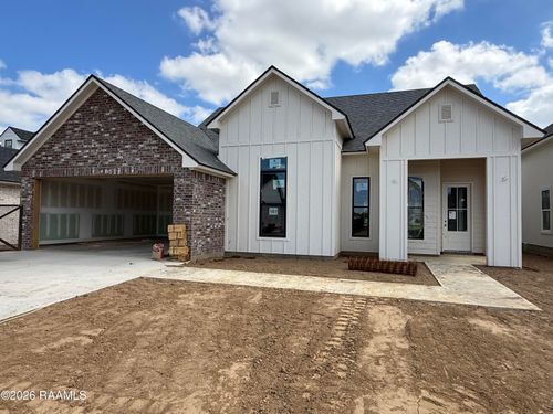 107 Fountain Meadow Dr, Broussard, LA, 70518-7841 | Card Image