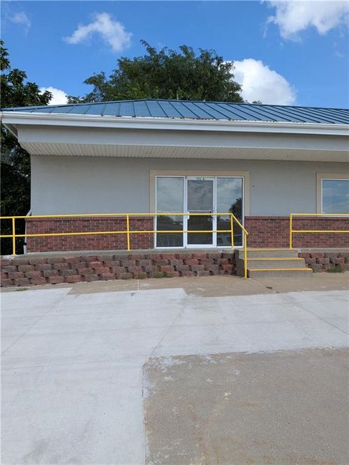 ste-a-701A S Belt Hwy, Saint Joseph, MO, 64507-2197 | Card Image