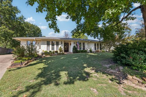 1410 Sherwood Ln, Broken Arrow, OK, 74011-8232 | Card Image