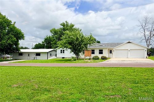 116 N Netherland St, Perry, MO, 63462-1053 | Card Image
