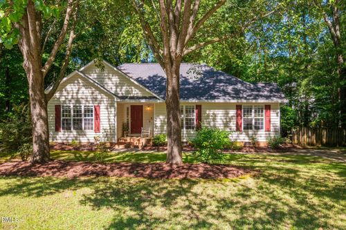 110 Brampton Cir, Clayton, NC, 27527-4507 | Card Image