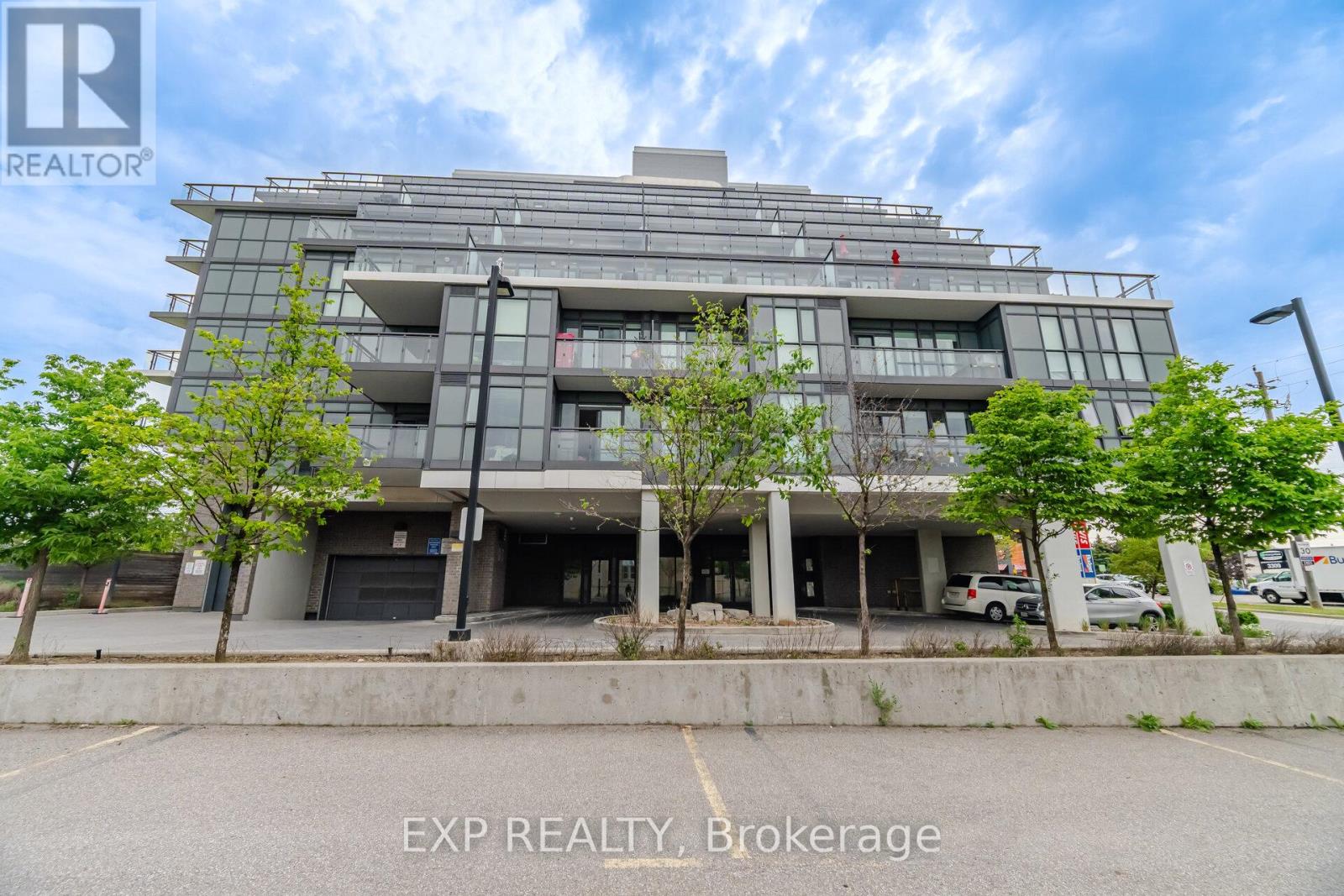Residential in Toronto (Yorkdale-Glen Park)
