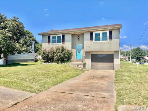 1530 Oak St, Jackson, MO, 63755-1021 | Card Image
