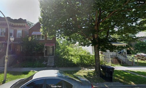 6520 S Bishop St, Chicago, IL, 60636-2804 | Card Image