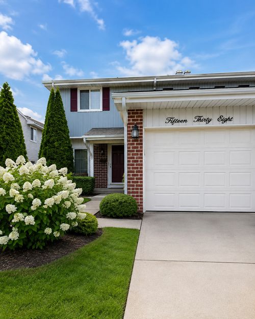 1538 Coloma Ct N, Wheaton, IL, 60189-7712 | Card Image