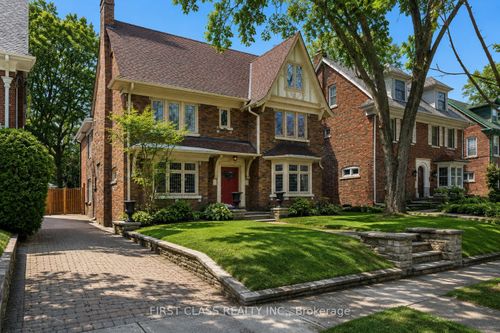 80 Douglas Dr, Toronto, ON, M4W2B4 | Card Image