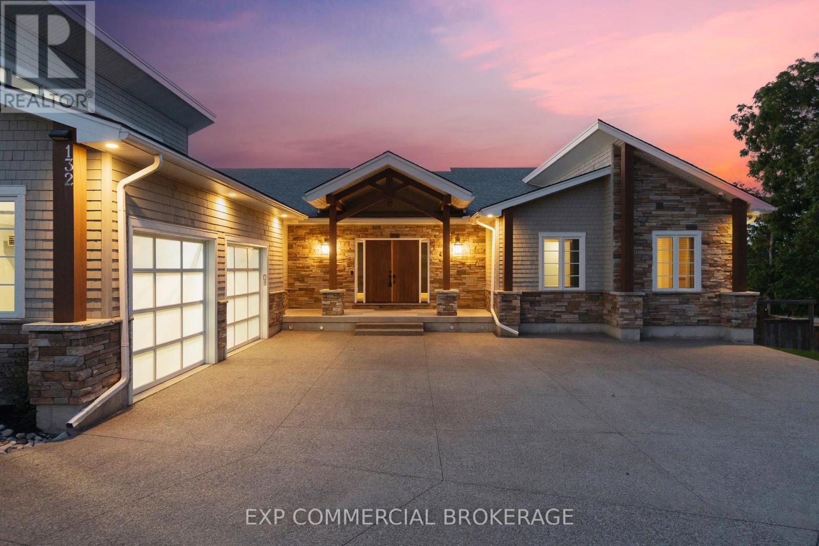 Residential in Woodstock (Woodstock - North) 4