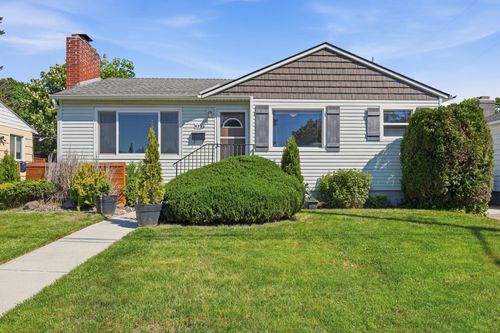 825 E 37th Ave, Spokane, WA, 99203-3067 | Card Image