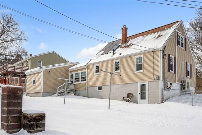 117 Vale St, House other with 3 bedrooms, 2 bathrooms and 4 parking in Worcester MA | Image 32