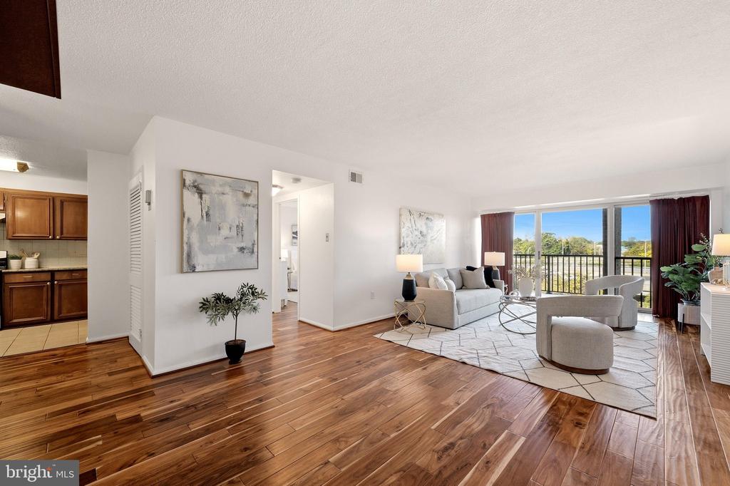 Residential in ARLINGTON 4