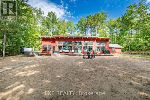 332 Lachlan Lane, Westmeath, ON, K0J2L0 | Card Image