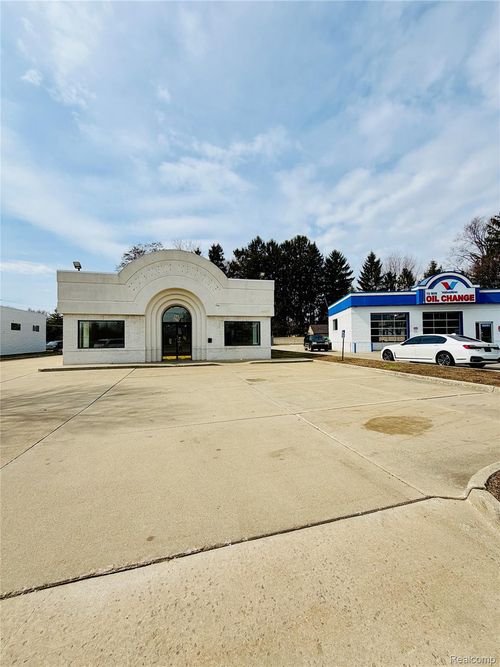 36277 S Gratiot Avenue, Clinton Charter Township, MI, 48035 | Card Image