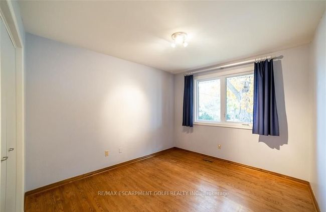 125 Lakeside Dr, House other with 4 bedrooms, 2 bathrooms and 4 parking in Grimsby ON | Image 17