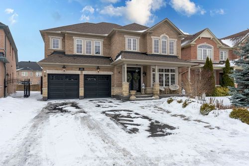 40 Rampart Dr, Brampton, ON, L6P2Z1 | Card Image