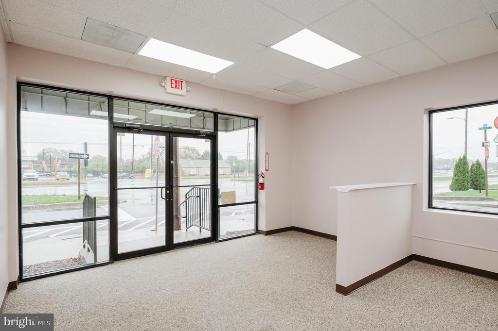 Commercial Lease in ABERDEEN 3