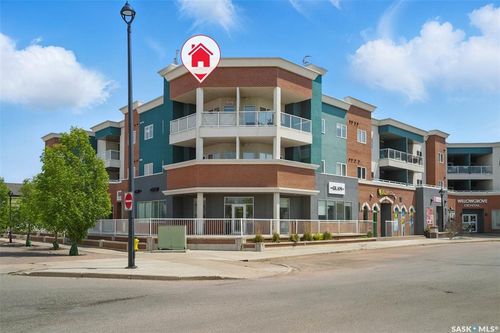 305-412 Willowgrove Sq, Saskatoon, SK, S7W0T2 | Card Image
