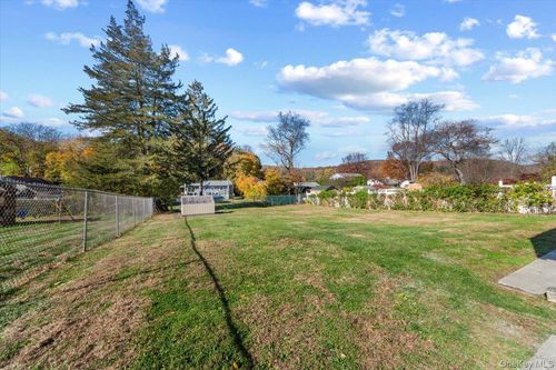 237 Sprout Brook Rd, Cortlandt Mnr, NY, 10567-7456 | Card Image