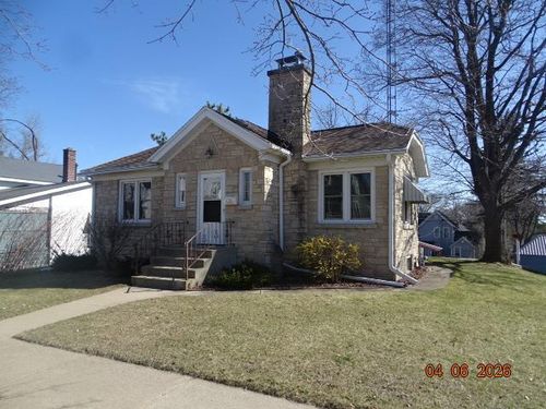 626 W Pleasant Street Street, Portage, WI, 53901 | Card Image