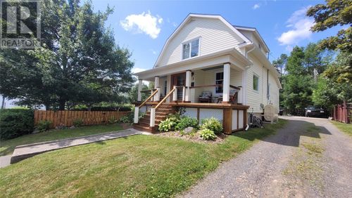 2 Pine Ave, Grand Falls-Windsor, NL, A2A2B9 | Card Image