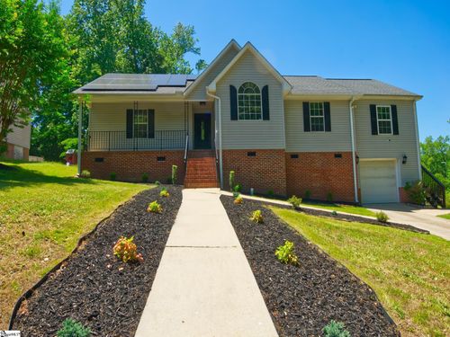 119 Freestone St, Greenville, SC, 29605-3224 | Card Image