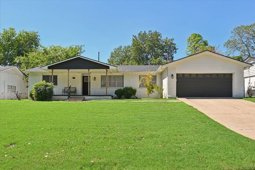 5752 S 80th East Ave, Tulsa, OK, 74145-8610 | Card Image