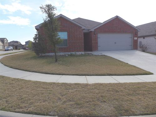 151 Bandana Cir, Newark, TX, 76071-3217 | Card Image