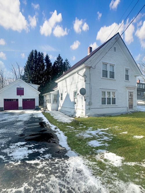 98 North Street, Dover-Foxcroft, ME, 04426 | Card Image