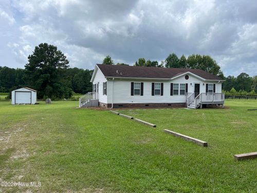 624 Old Blossom Ferry Rd, Rocky Point, NC, 28457-8081 | Card Image