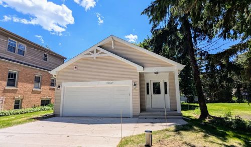 21367 W Starry Ln, Lake Zurich, IL, 60047-8702 | Card Image