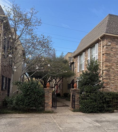 unit-109-4017 Buena Vista St, Dallas, TX, 75204-1637 | Card Image