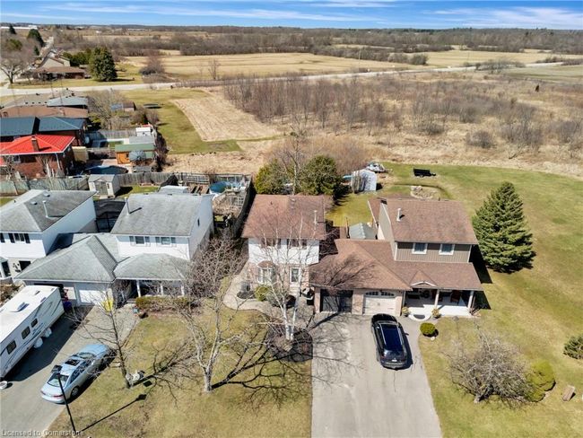 9 Arbour Dr, Townhouse with 3 bedrooms, 2 bathrooms and 3 parking in Townsend ON | Image 5