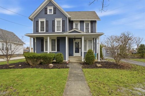 9918 Cayuga Dr, Niagara Falls, NY, 14304-2770 | Card Image