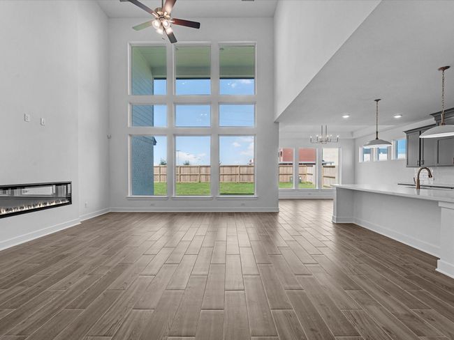 9118 Colonnade Way, House other with 5 bedrooms, 5 bathrooms and 3 parking in Manvel TX | Image 4