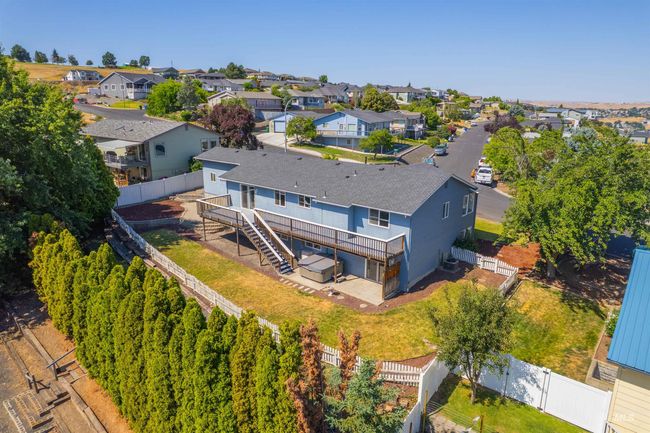 Aerial view of residential area | Image 43