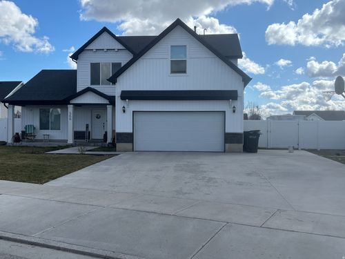 566 Saddleback Rd, Smithfield, UT, 84335-1855 | Card Image