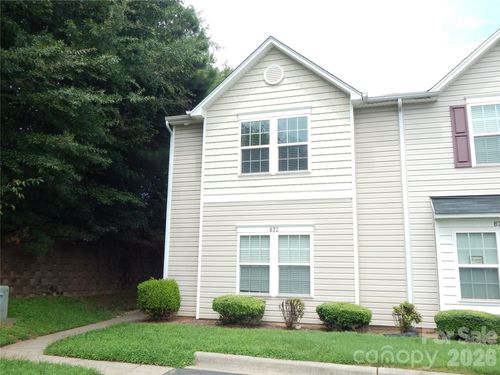 832 Chevelle Dr, Statesville, NC, 28677-4271 | Card Image