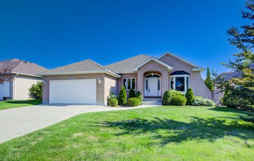 430 Caryndale Dr, Kitchener, ON, N2R1M8 | Card Image