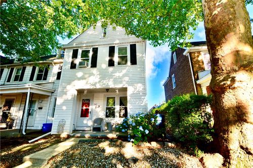 743 Dellwood Street, Bethlehem City, PA, 18018 | Card Image